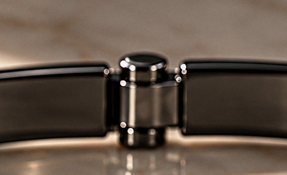 The hinge of The Line